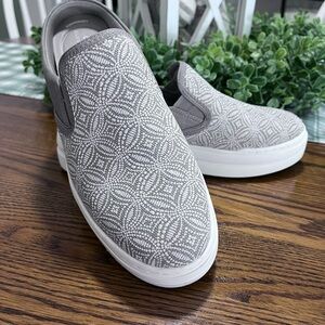 Clarks Womens Audreigh Cove Beige  Active  Shoes US‎ SIZE 9